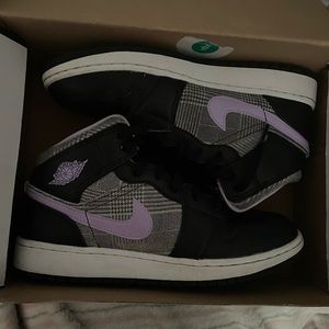 air jordan 1 mid SE (GS)